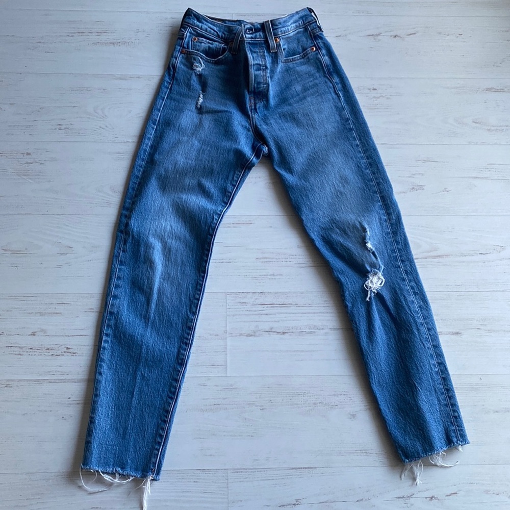 Levi’s wedgie jeans
